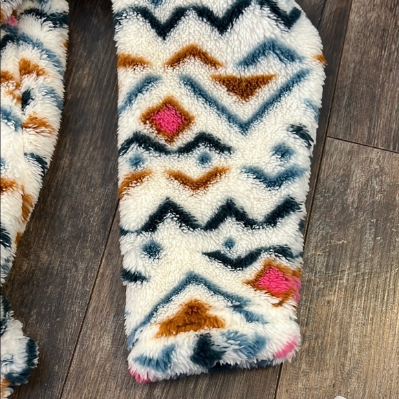 Eddie Bauer Multicolor Patterned Pull-Over - Picture 7 of 11